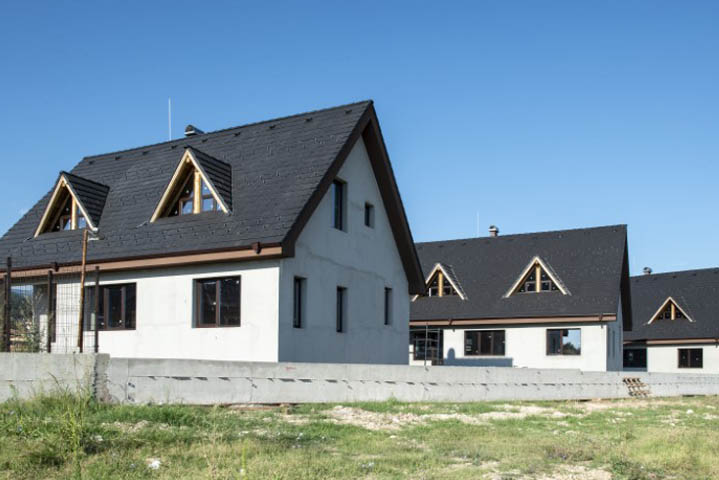 new-build-houses-2021-09-01-21-09-54-utc